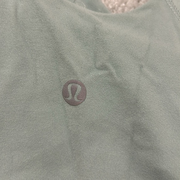 Mint green align tank size 2 - Picture 3 of 3